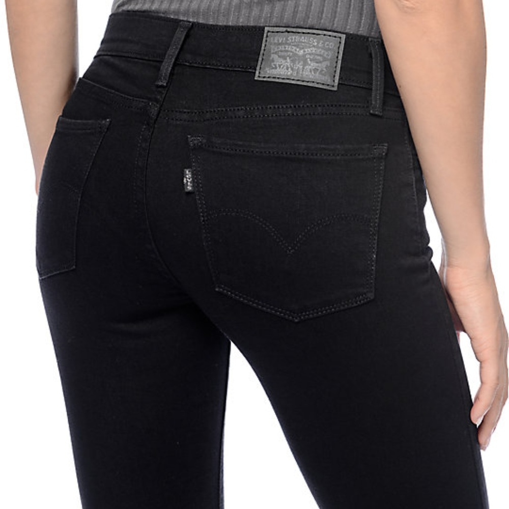 NWT Levi's 710 super skinny jeans 26